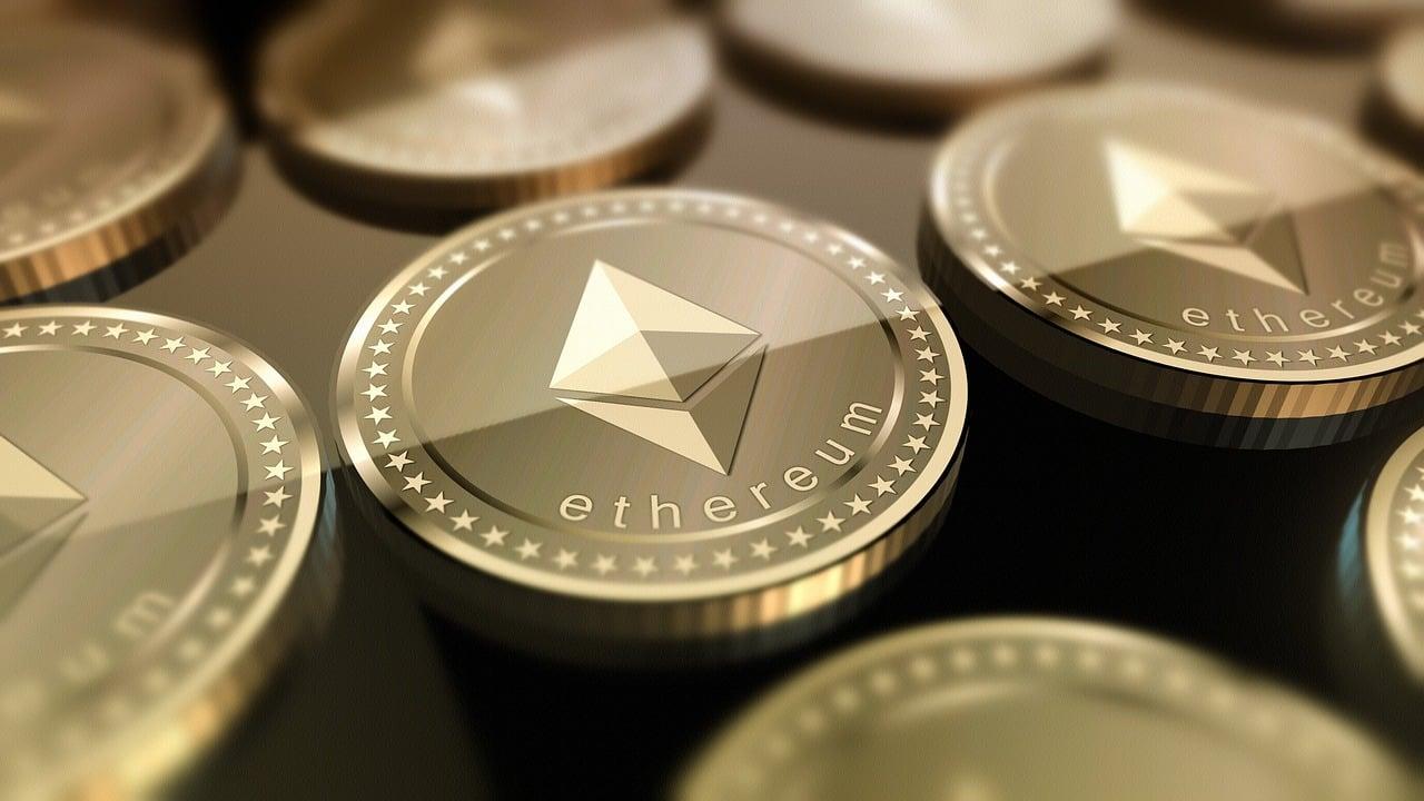 比特币忠实拥护者打破常规，转而支持以太坊多头